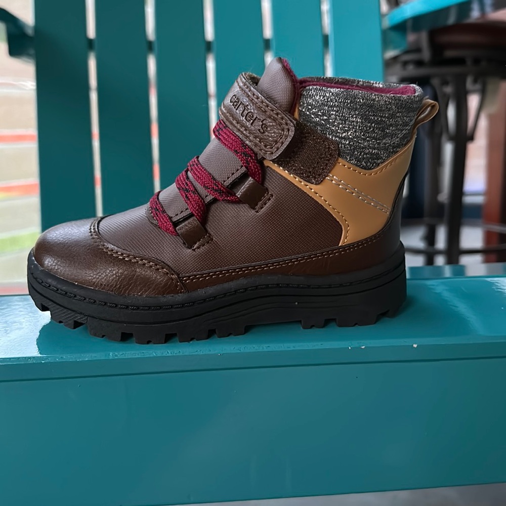 NWT Carter’s toddler boots with Velcro strap.